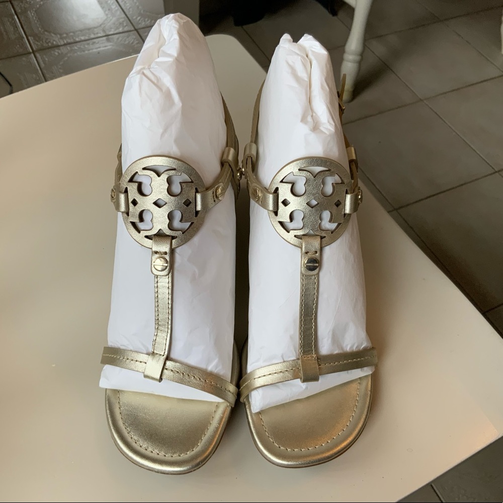 Women’s Tory Burch wedge sandal size 7